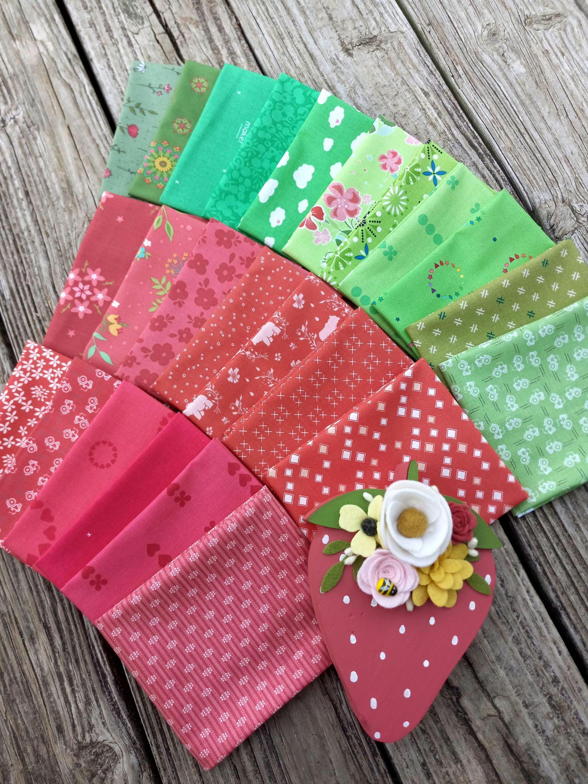 Strawberry Fabric Bundle: 13 Red Fat Quarters AND 11 Green Fat Eighths; Makes 16 Strawberry Quilt Blocks WITHOUT Background