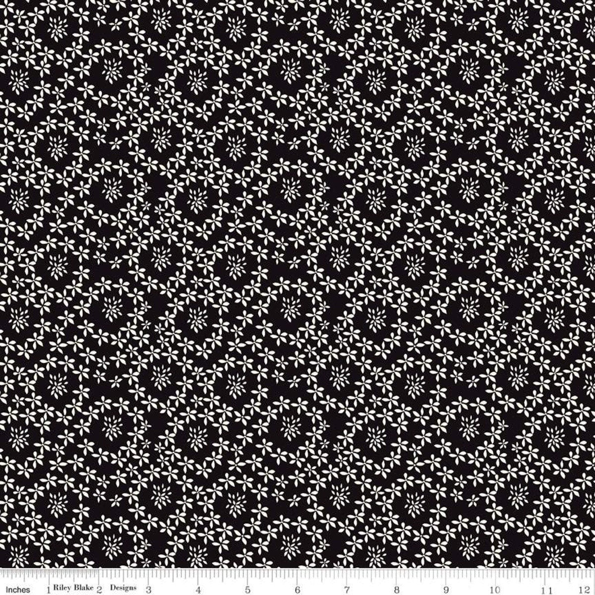Fat Quarters Only - Oh Happy Day! Daisies on Black by Sandy Gervais
