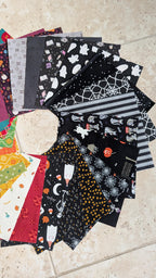 8" x 8" Fall & Halloween Hand-Cut Sampler Pack, 24 pcs Fabric Bundle