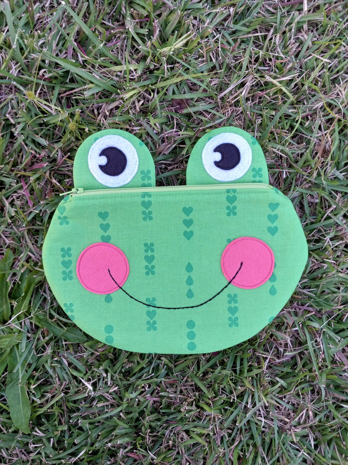Handmade Frog Zipper Pouch; Froggy Zippy Critter Pouch