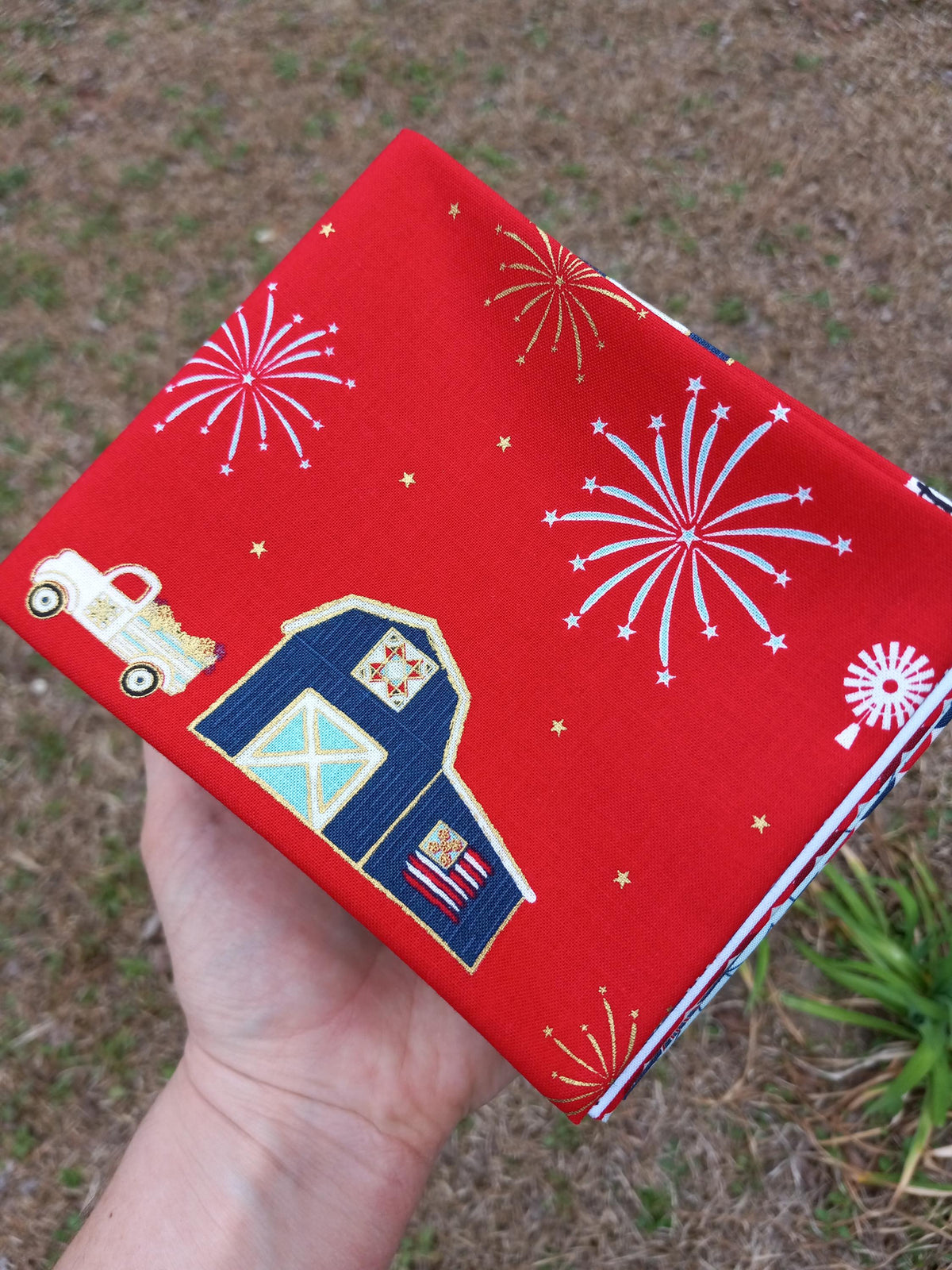 Sweet Freedom Fat Quarter Bundle by Beverly McCullough of Flamingo Toes; 10 Piece Patriotic Bundle