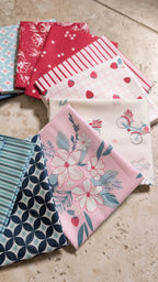 14 Piece Berry Market Fat Quarter Fabric Bundle
