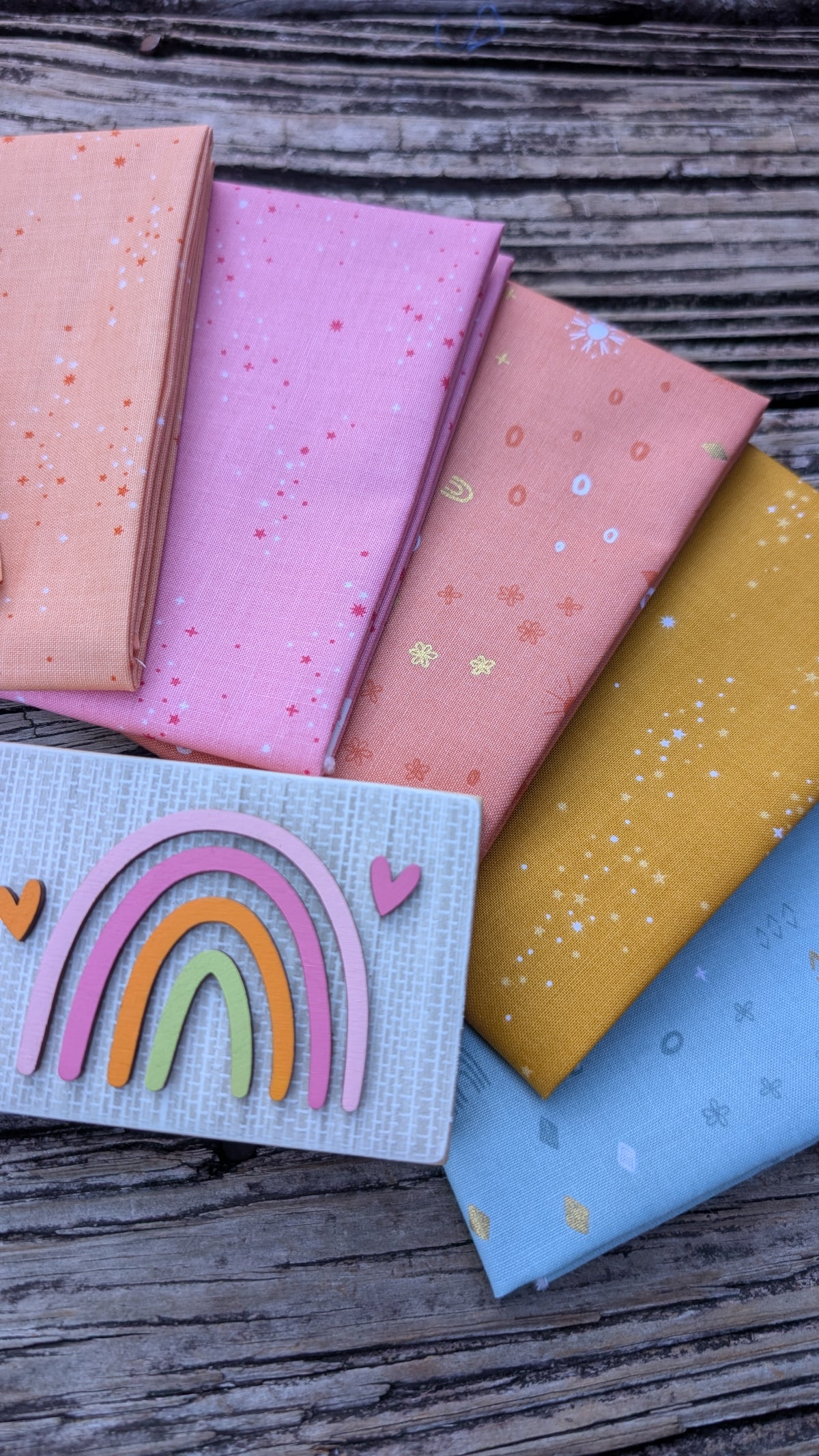 Soft Sunrise Fat Quarter Bundle; 10 Pieces
