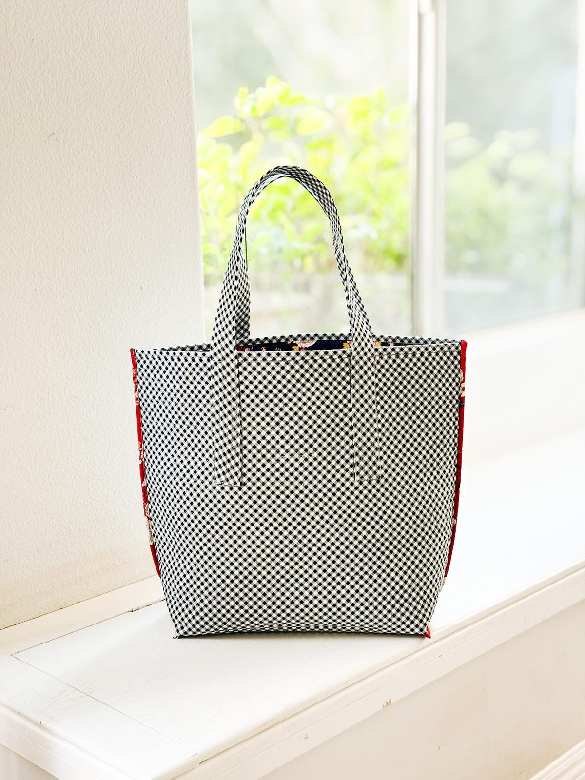 Minki Kim Quilter’s Big Tote PAPER Pattern; Finished size is 20" W x 16" H x 6" D