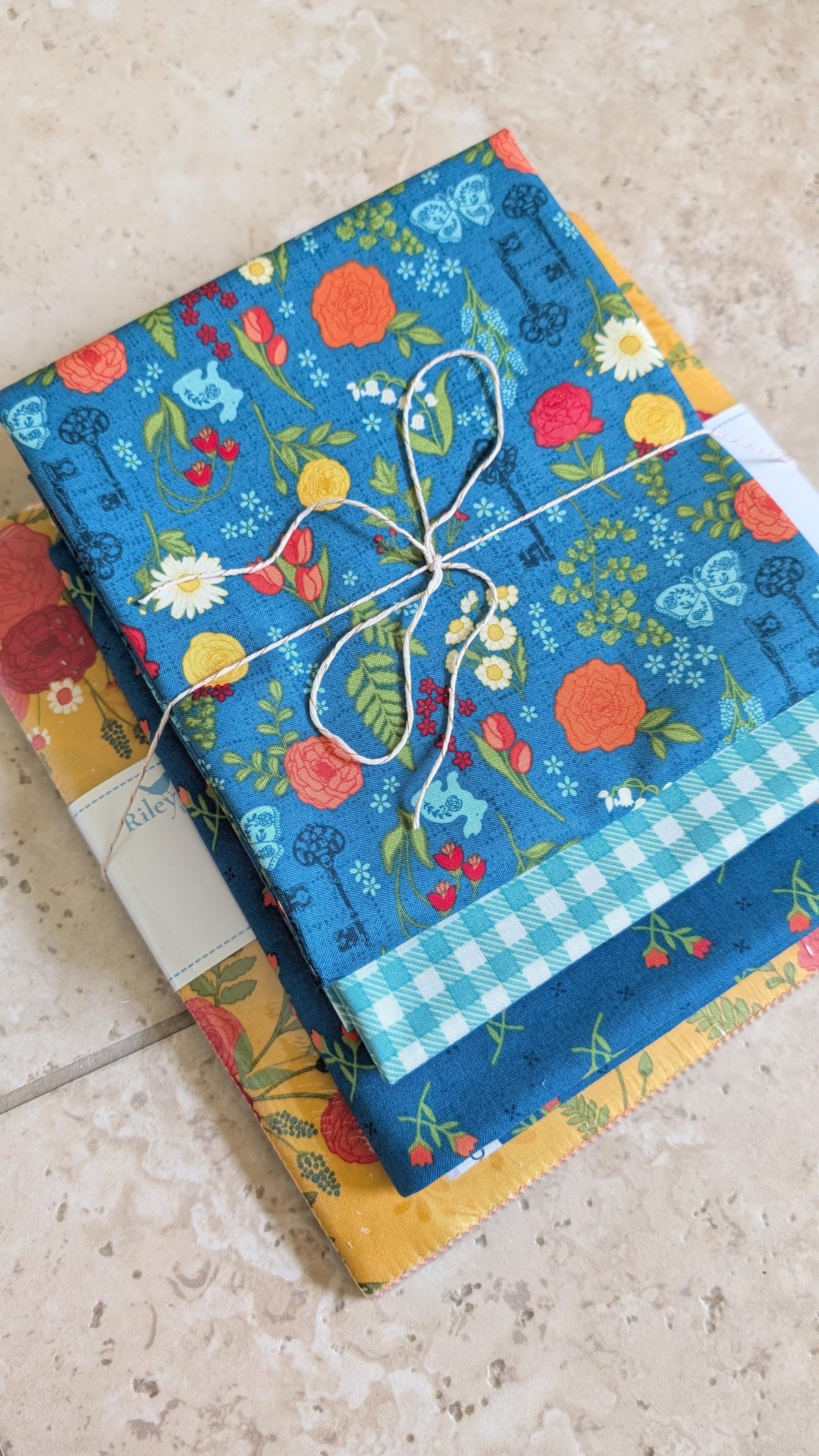 Quilt Kit for Tulip Festival - First Blooms Quilt by Heather Peterson of Anka's Treasures; Includes Paper Pattern