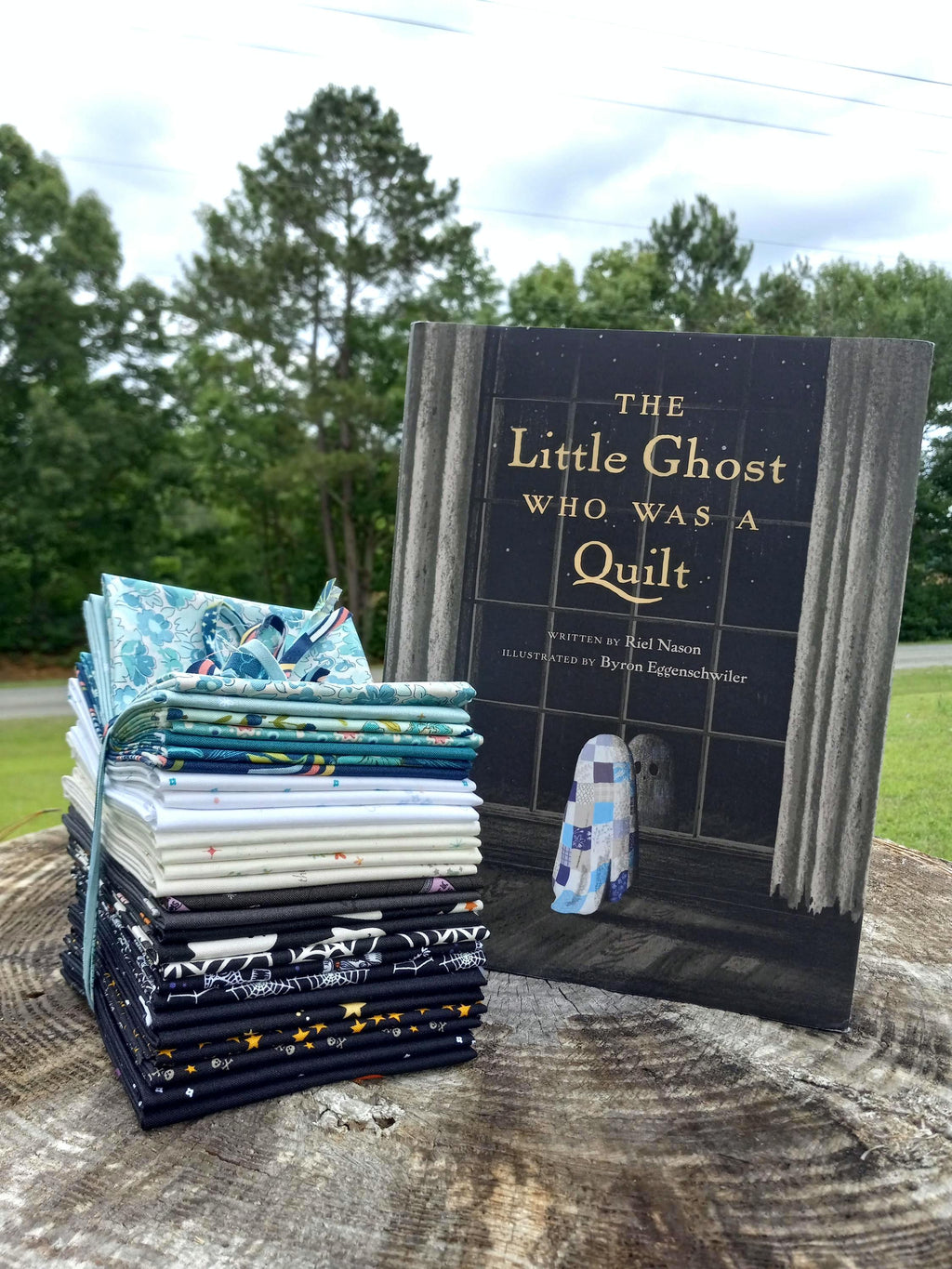 Quilt Kit for Ghost Party Quilt by Woolly Petals - Inspired by "The Little Ghost Who Was A Quilt"; 13 Spooky FQs, 7 LV, 7 Blue FEs, Binding + Paper Pattern