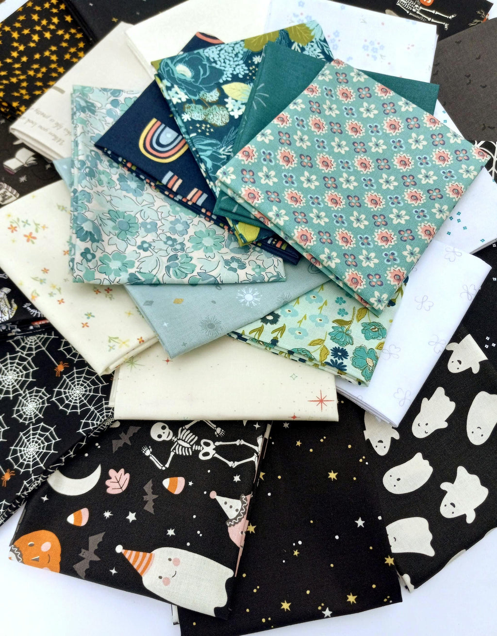 Quilt Kit for Ghost Party Quilt by Woolly Petals - Inspired by "The Little Ghost Who Was A Quilt"; 13 Spooky FQs, 7 LV, 7 Blue FEs, Binding + Paper Pattern